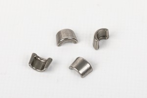 TRABA (SEGURO) DE VALVULA SUZUKI GIXXER 150 (4pcs/SET) STD [W89464]